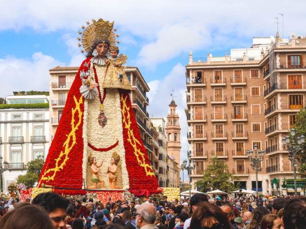 La Virgen de los Desamparados de la Ofrenda de Fallas 2026, Valencia 2